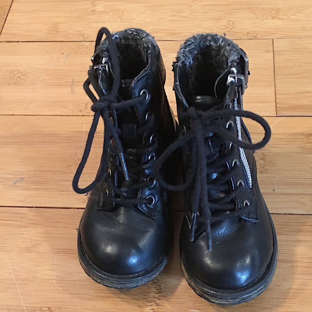 Steve Madden kids Combat Boots sz. 6
